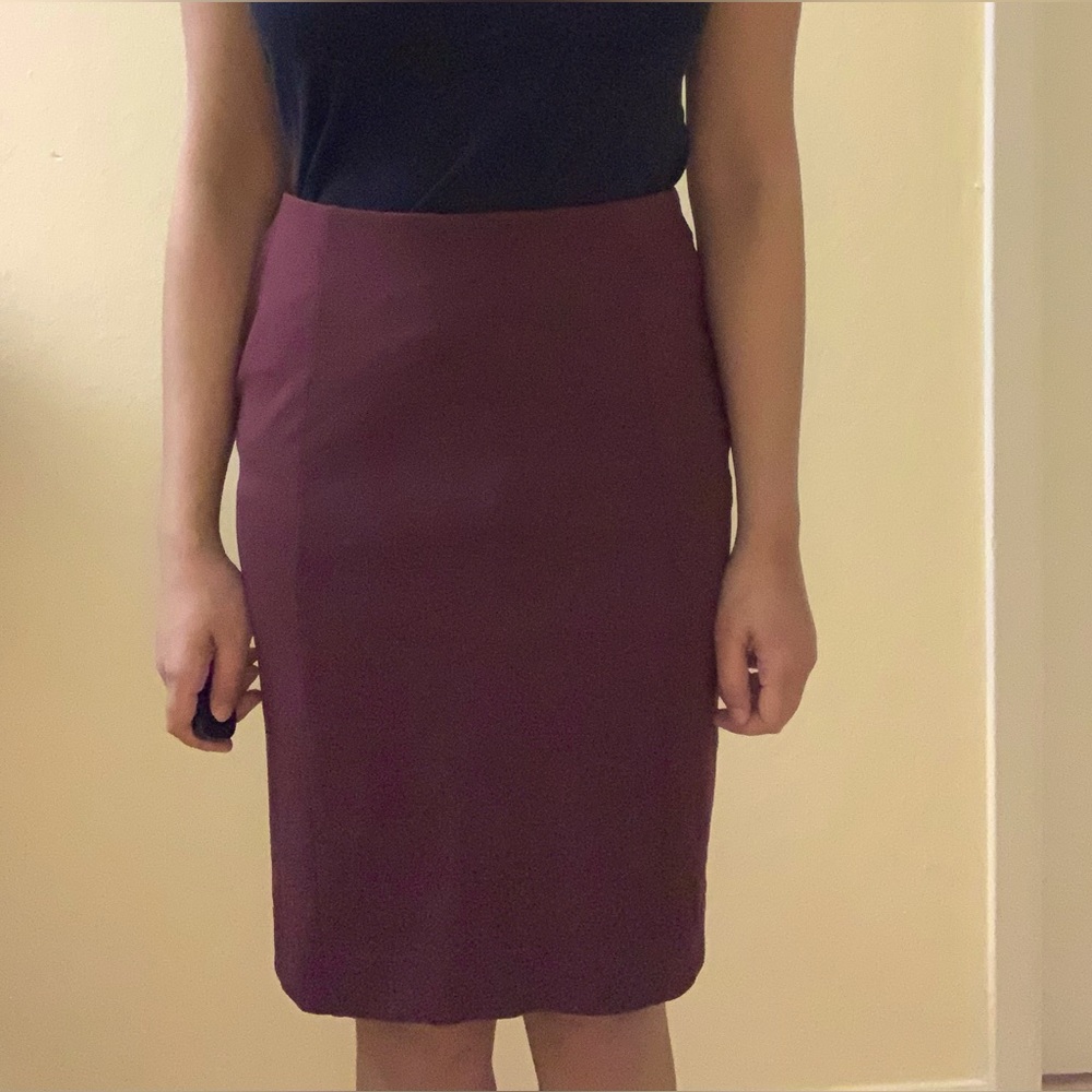 Petite Ann Taylor Factory knee length stretch skirt